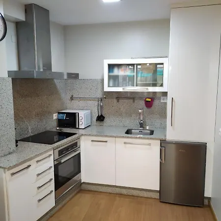 F6 Apartment *